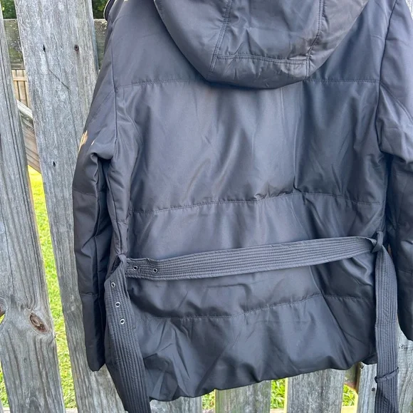 Aquascutum London Black Puffer Jacket with Insulated Design - Picture 10 of 11